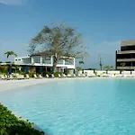 Apartamento Con Jacuzzi En Baia Kristal