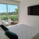 Apartamento Con Jacuzzi En Baia Kristal