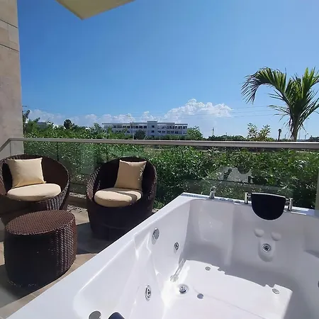 Apartamento Con Jacuzzi En Baia Kristal
