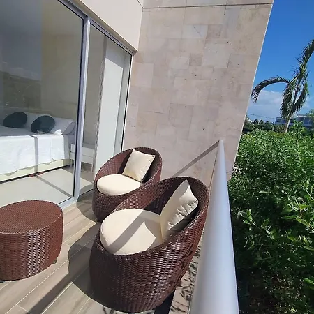 Apartamento Con Jacuzzi En Baia Kristal Cartagena
