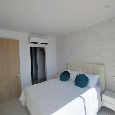 Apartamento Con Jacuzzi En Baia Kristal *